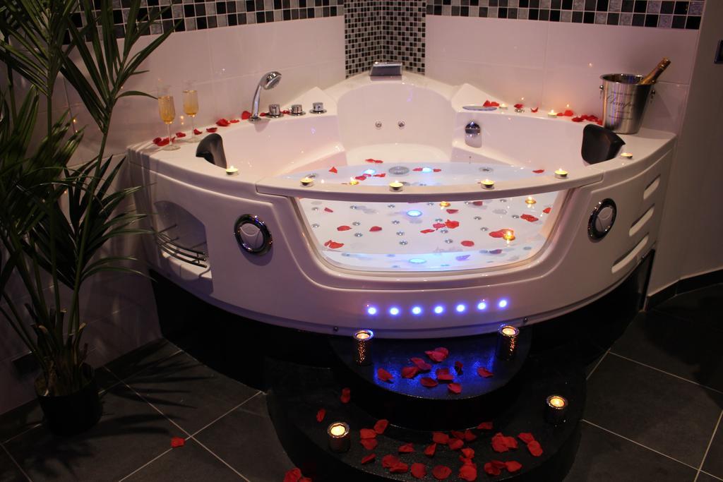 Le Love Spa Lyon Pokoj fotografie