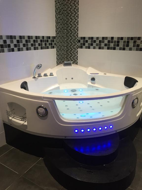 Le Love Spa Lyon Exteriér fotografie